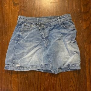 River island cross over skirt US 8